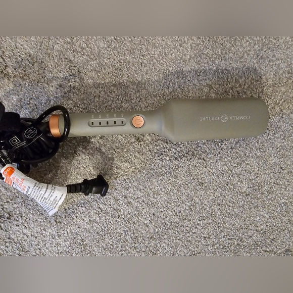 Complex Culture Heated Smoothing and Straightening Brush EUC - Picture 3 of 8